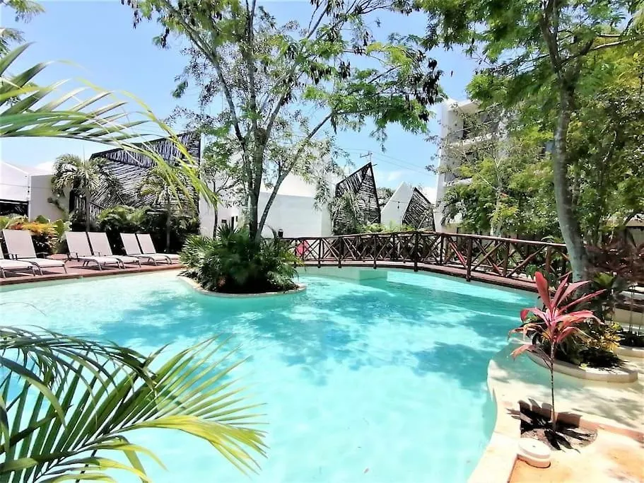Apartment Near Beach+Jungle Views. King Bed+220 Megs+2 Bikes Tulum Mexico
