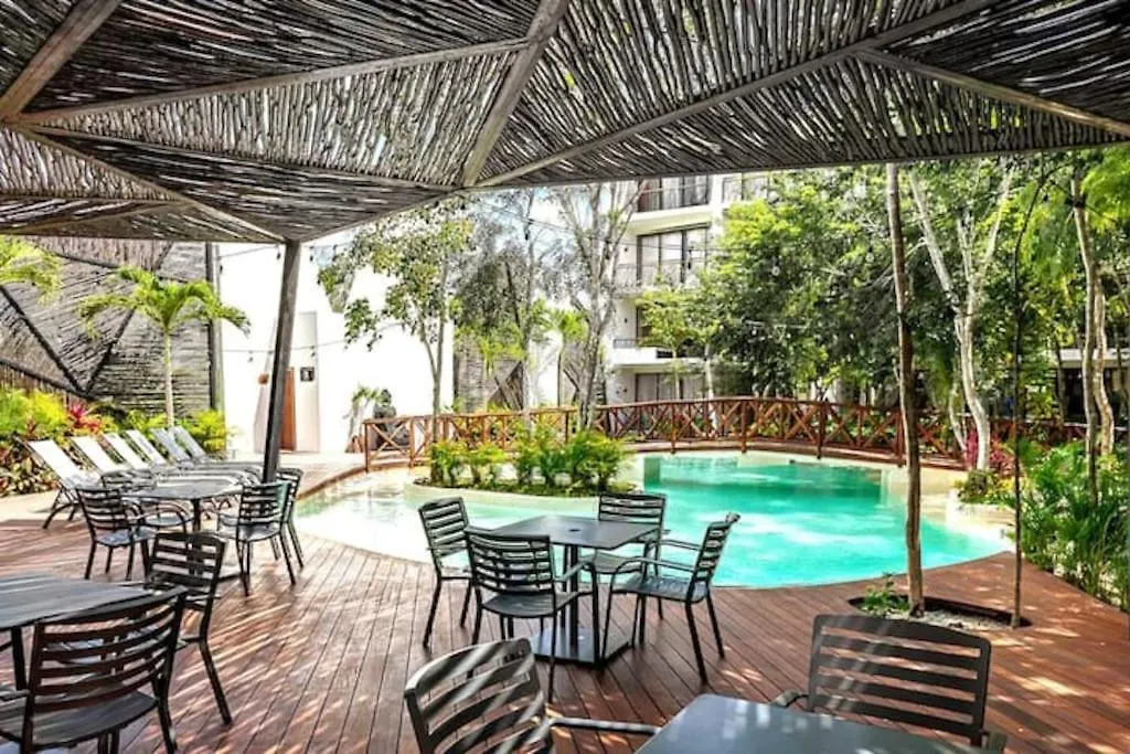 Near Beach+Jungle Views. King Bed+220 Megs+2 Bikes Tulum 0*,  Mexico