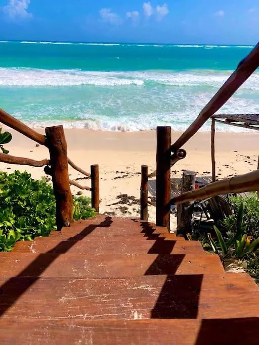 Apartment Near Beach+Jungle Views. King Bed+220 Megs+2 Bikes Tulum