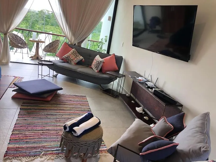 Near Beach+Jungle Views. King Bed+220 Megs+2 Bikes Tulum Mexico